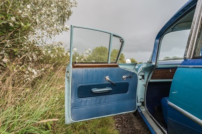 Lot 77 - 1962 Vauxhall Cresta PA Saloon