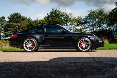 Lot 24 - 2007 Porsche 911 Carrera 4S