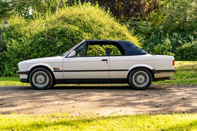 Lot 15 - 1989 BMW 325i M Sport Convertible