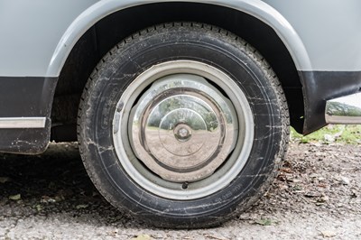 Lot 82 - 1956 Peugeot 403 familiale