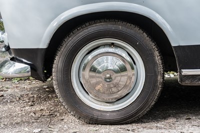 Lot 82 - 1956 Peugeot 403 familiale