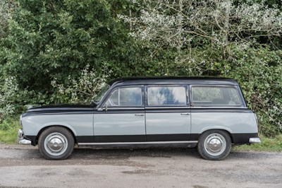 Lot 82 - 1956 Peugeot 403 familiale