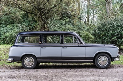 Lot 82 - 1956 Peugeot 403 familiale