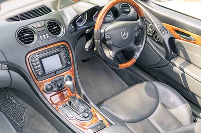 Lot 19 - 2002 Mercedes-Benz SL500