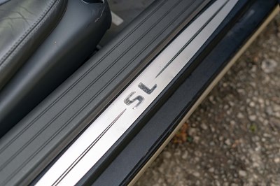 Lot 19 - 2002 Mercedes-Benz SL500
