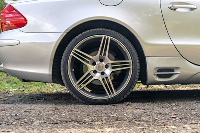Lot 19 - 2002 Mercedes-Benz SL500