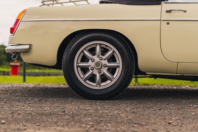 Lot 73 - 1969 MG C Roadster