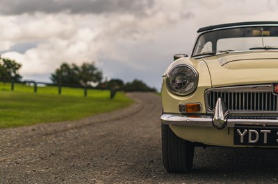 Lot 73 - 1969 MG C Roadster