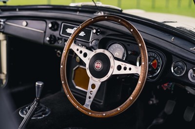 Lot 73 - 1969 MG C Roadster