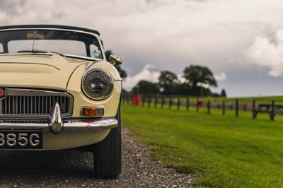 Lot 73 - 1969 MG C Roadster