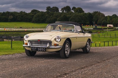 Lot 73 - 1969 MG C Roadster