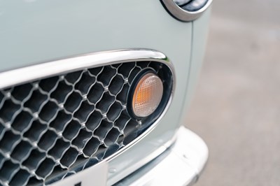 Lot 1 - 1991 Nissan Figaro