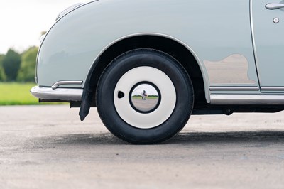 Lot 1 - 1991 Nissan Figaro