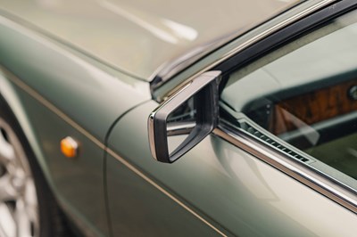 Lot 17 - 1990 Jaguar XJ40