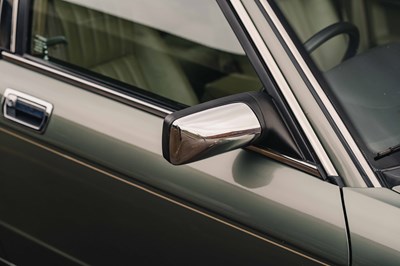 Lot 17 - 1990 Jaguar XJ40