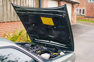 Lot 17 - 1990 Jaguar XJ40