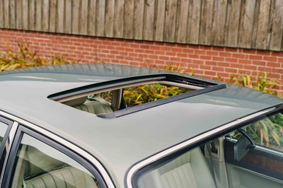Lot 17 - 1990 Jaguar XJ40