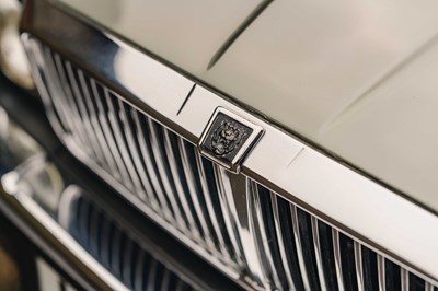 Lot 17 - 1990 Jaguar XJ40
