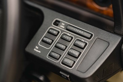 Lot 17 - 1990 Jaguar XJ40