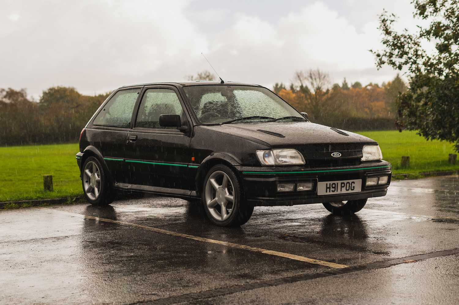Lot 29 - 1991 Ford Fiesta RS Turbo