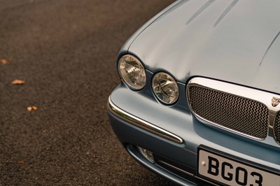 Lot 16 - 2003 Jaguar XJ8 4.2 V8 SE