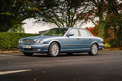 Lot 16 - 2003 Jaguar XJ8 4.2 V8 SE