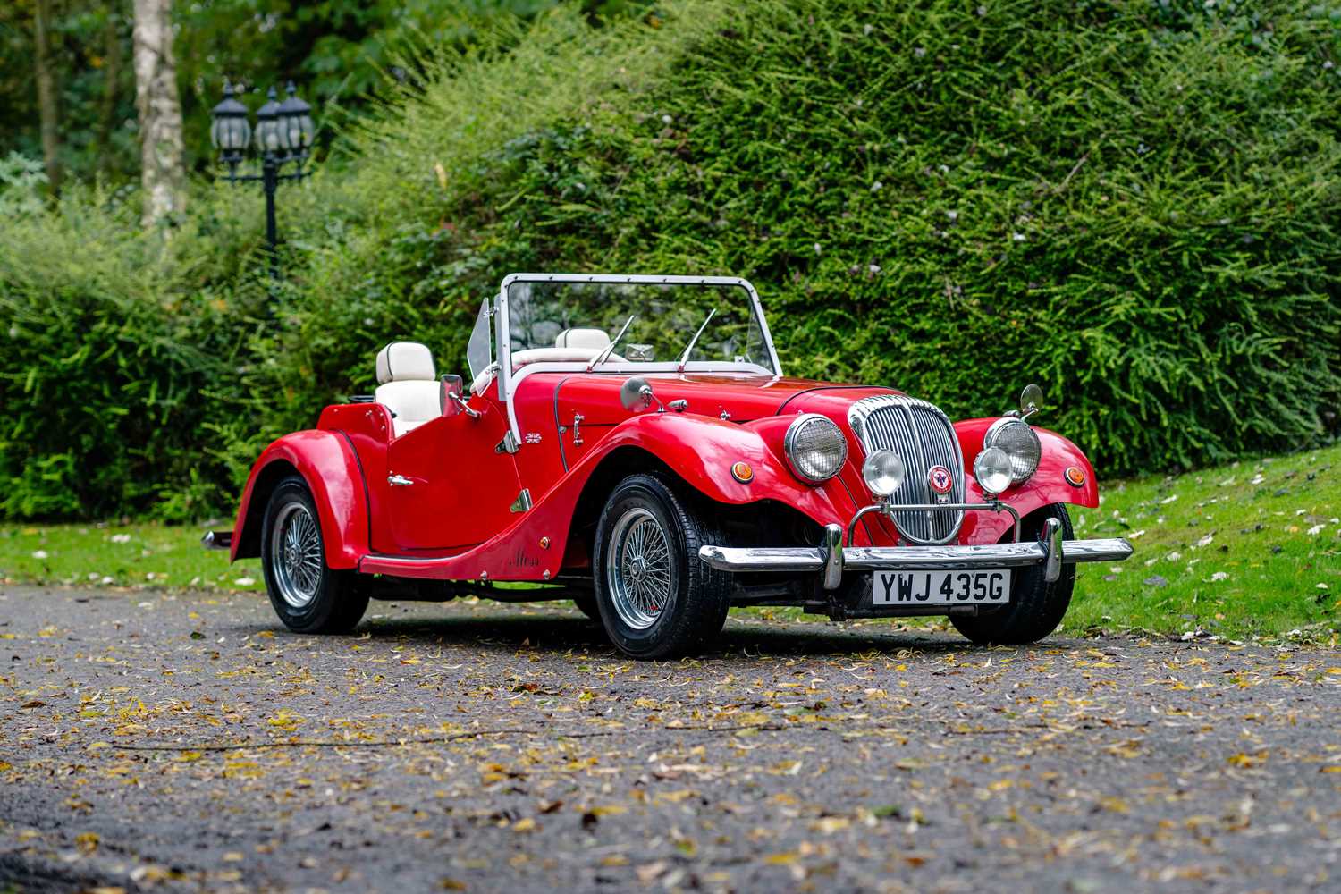 Lot 57 - 1990 Moss Sport Roadster