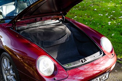 Lot 12 - 1996 Porsche 911 Carrera 4