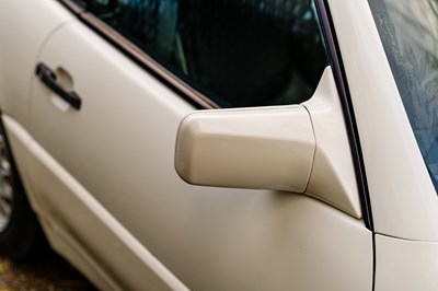 Lot 3 - 1996 Mercedes-Benz SL 320