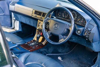 Lot 3 - 1996 Mercedes-Benz SL 320