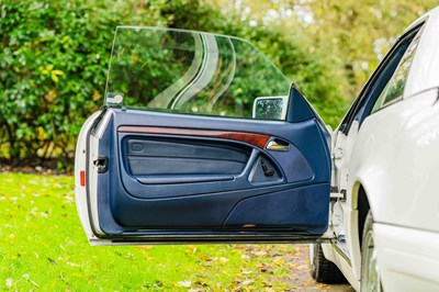 Lot 3 - 1996 Mercedes-Benz SL 320