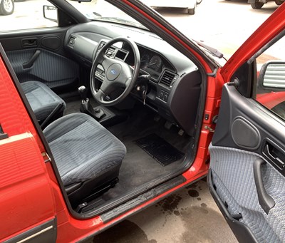Lot 60 - 1992 Ford Escort 1.4 LX