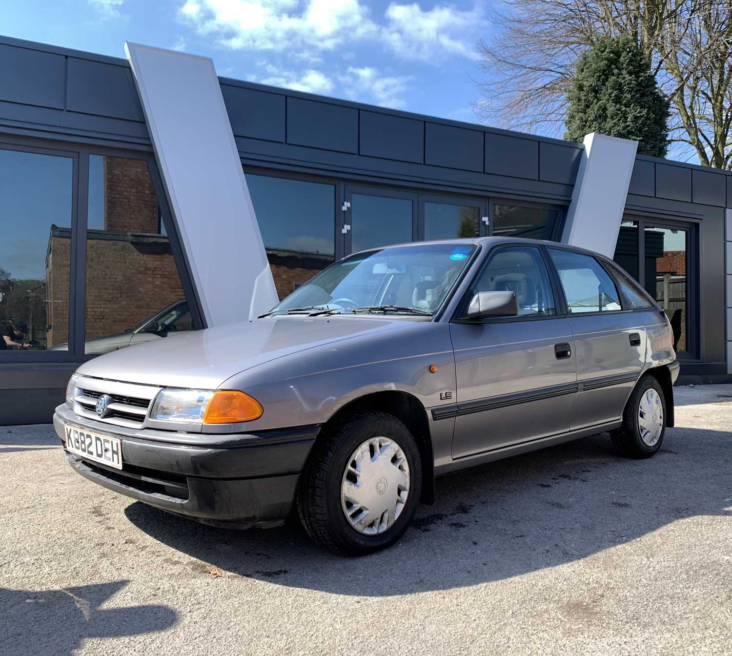 Lot 76 - 1993 Vauxhall Astra 1.4 LS