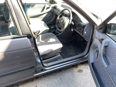 Lot 76 - 1993 Vauxhall Astra 1.4 LS