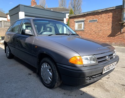 Lot 76 - 1993 Vauxhall Astra 1.4 LS