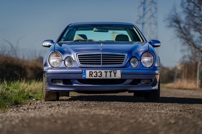 Lot 10 - 2000 Mercedes CLK230 Elegance