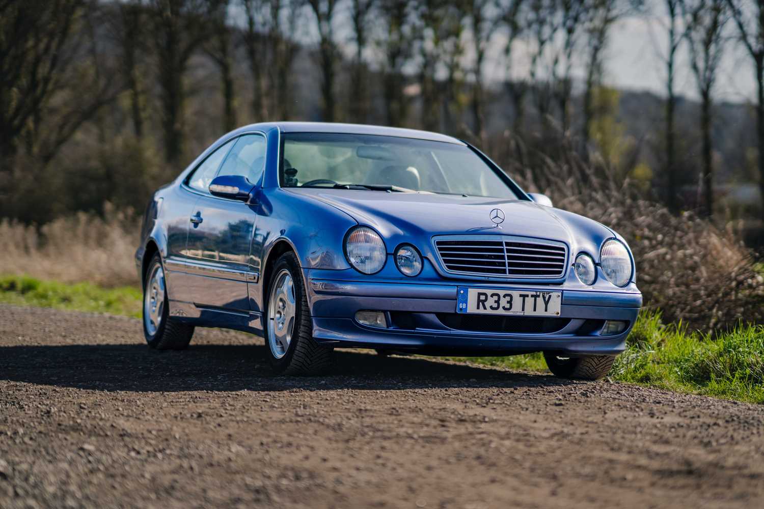 Lot 10 - 2000 Mercedes CLK230 Elegance