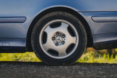 Lot 10 - 2000 Mercedes CLK230 Elegance