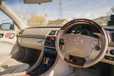 Lot 10 - 2000 Mercedes CLK230 Elegance