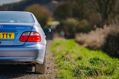 Lot 10 - 2000 Mercedes CLK230 Elegance