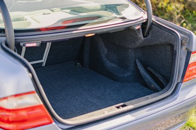 Lot 10 - 2000 Mercedes CLK230 Elegance