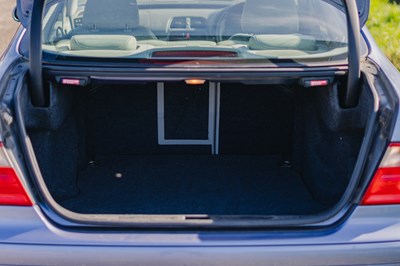 Lot 10 - 2000 Mercedes CLK230 Elegance