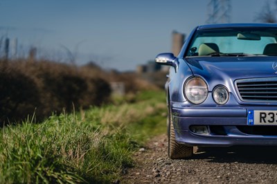 Lot 10 - 2000 Mercedes CLK230 Elegance