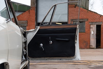 Lot 19 - 1969 Rover P6 3500