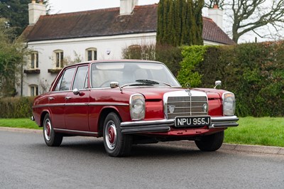 Lot 14 - 1971 Mercedes 220D