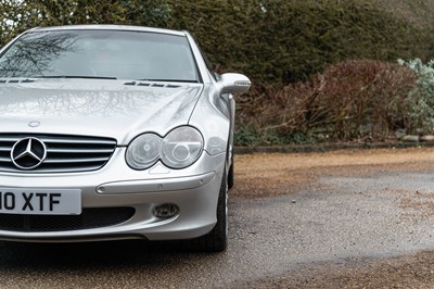Lot 12 - 2003 Mercedes SL350