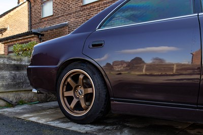 Lot 8 - 2000 Toyota Chaser