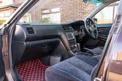 Lot 8 - 2000 Toyota Chaser