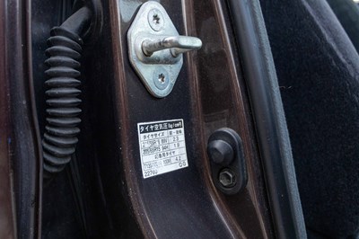 Lot 8 - 2000 Toyota Chaser