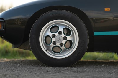 Lot 67 - 1988 Porsche 924 S Le Mans